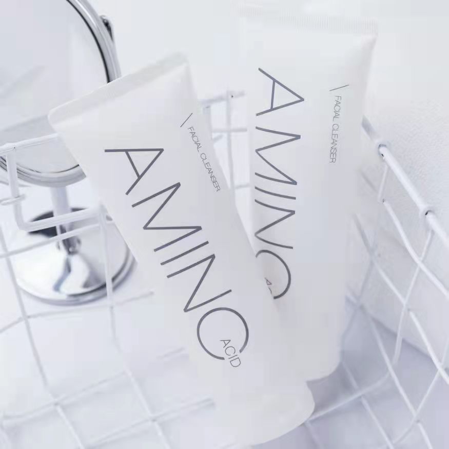 HydraBalance Amino Cleanser 120g